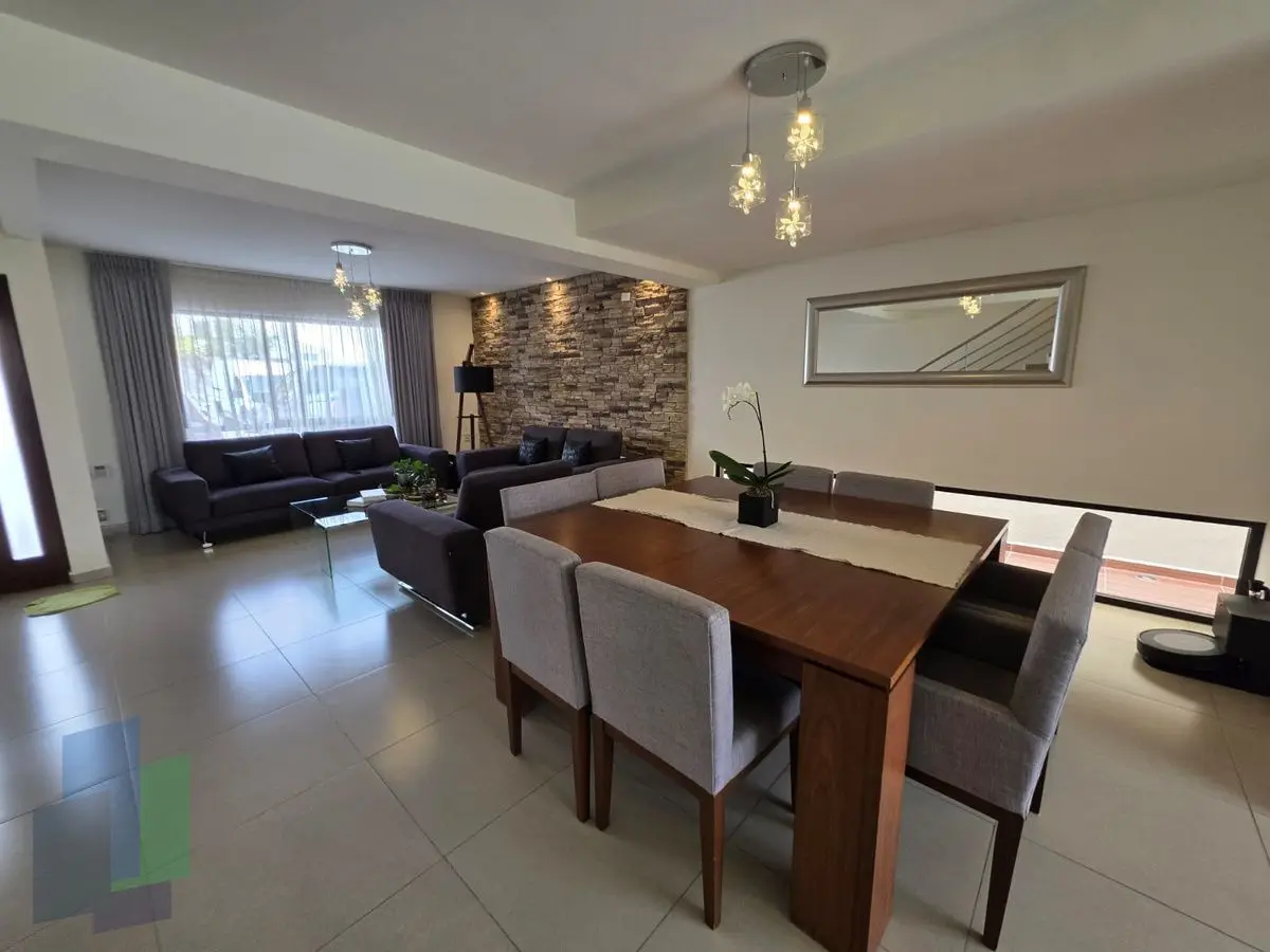 Casa en venta dentro de condominio, en Cumbres de Juriquilla — foto 2