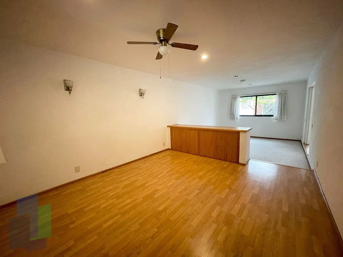 Casa en venta zona Jurica, con gran potencial espacios amplios — foto 3