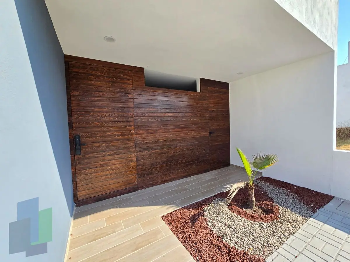 Grand Juriquilla | VENTA Casa con estudio y sala de TV