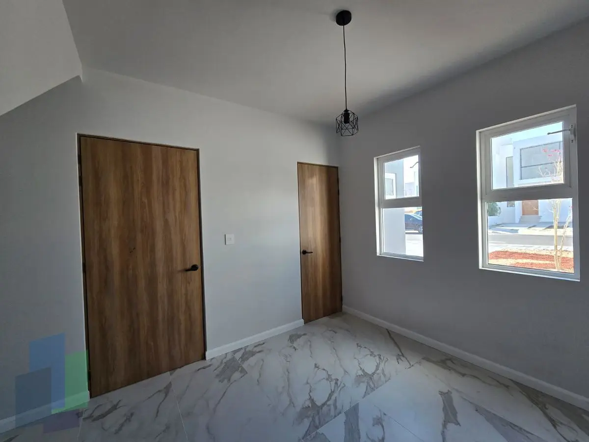 Grand Juriquilla | VENTA Casa con estudio y sala de TV — foto 3