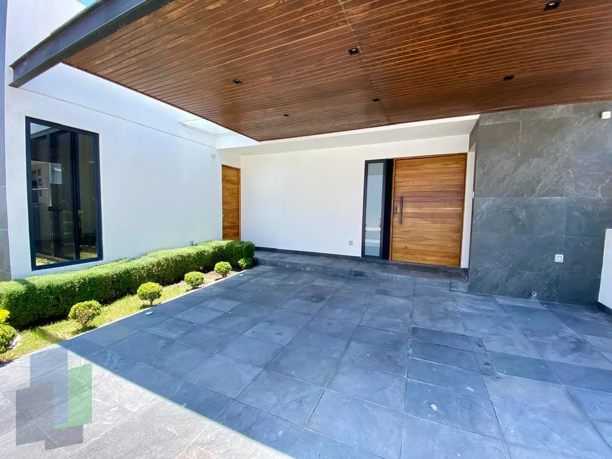 Casa en venta en Zibatá, en exclusiva privada, con vista al lago. — foto 2