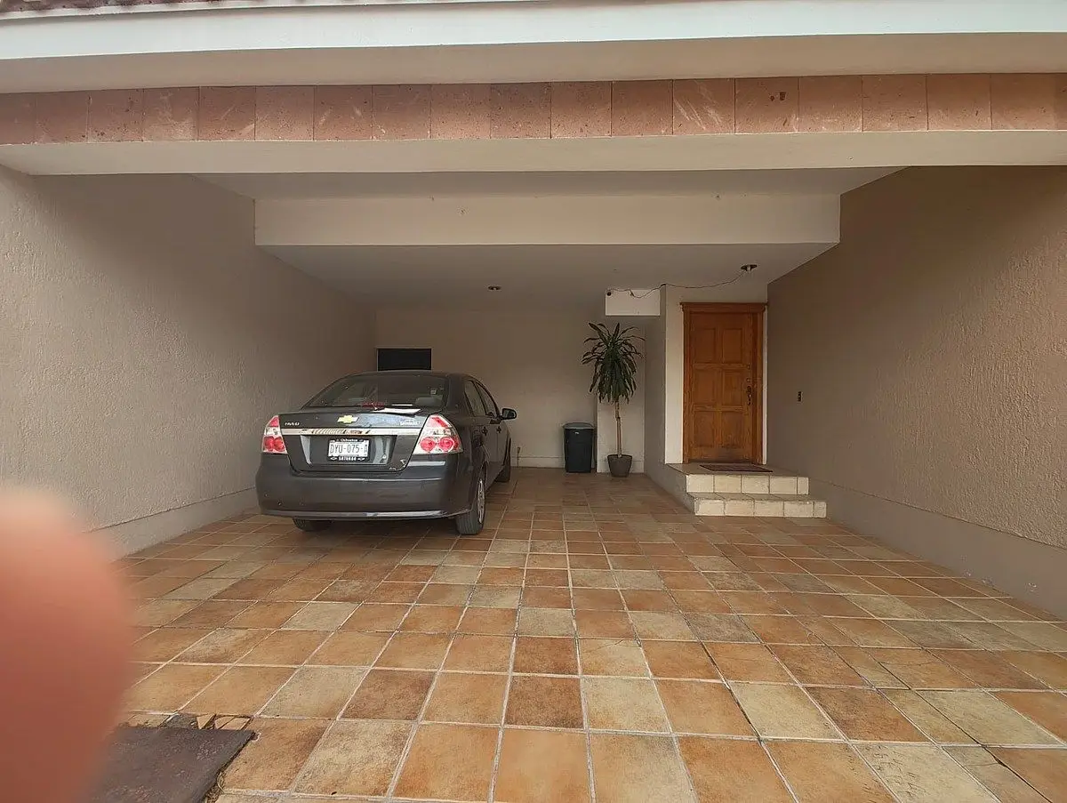 Campanario Casa en Excelente Ubicacion — foto 3