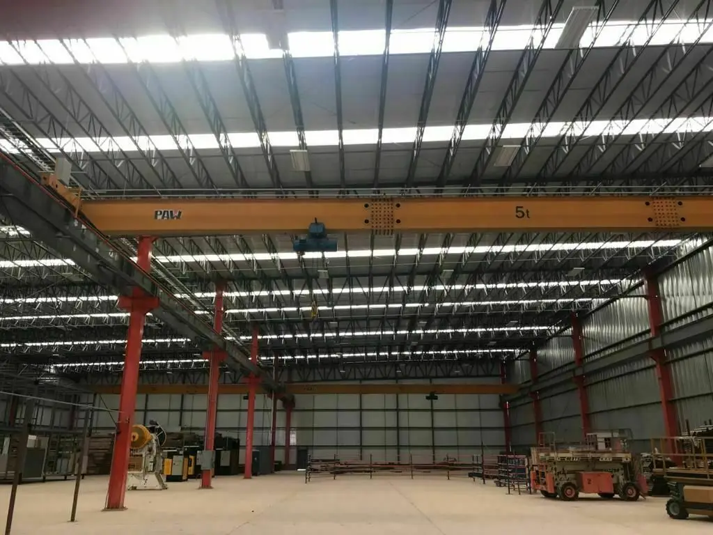 Complejo Sur, Amplia Nave en Venta — foto 6