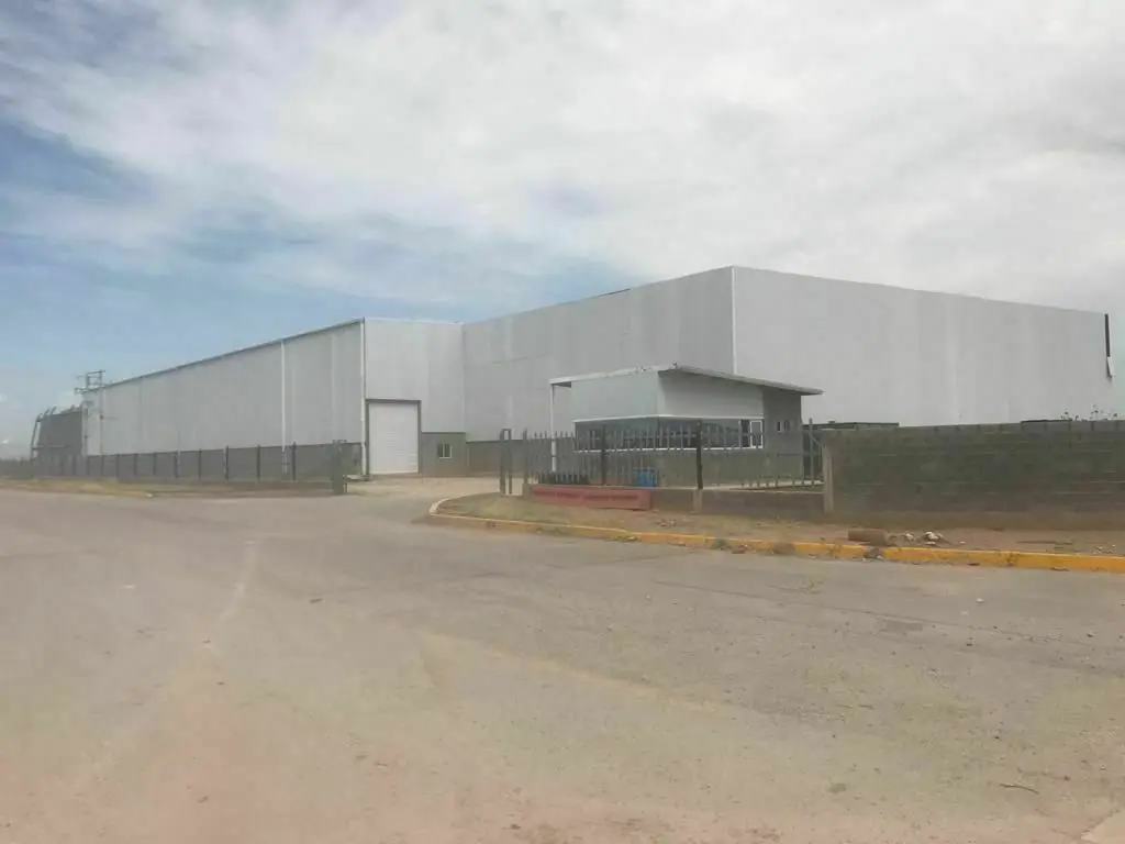 Complejo Sur, Amplia Nave en Venta — foto 4
