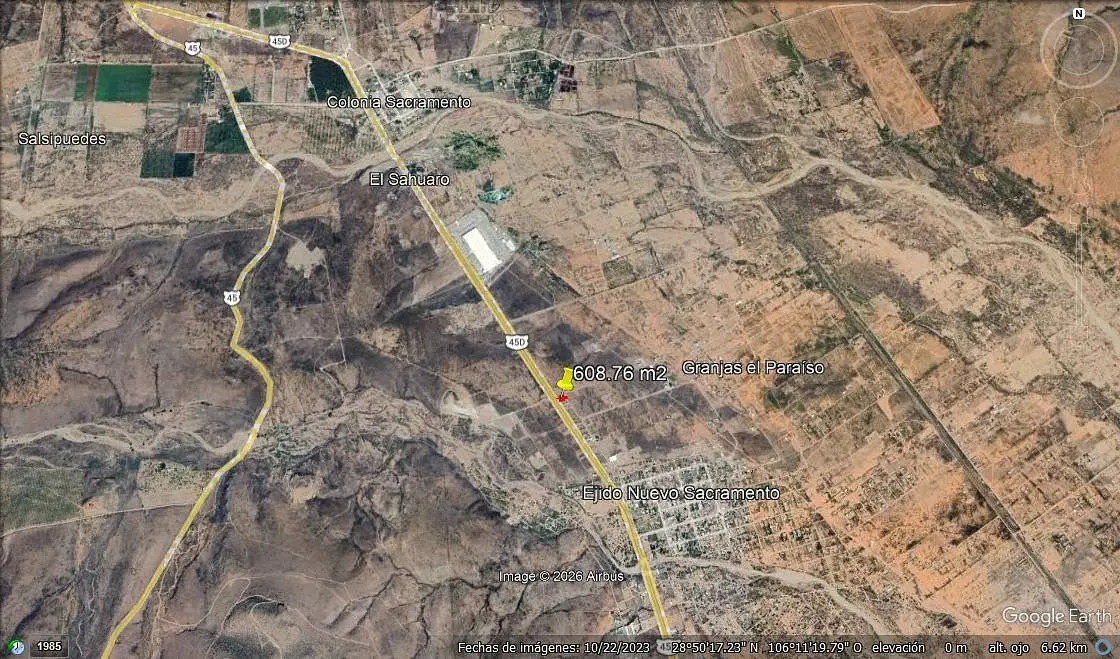 Sacramento terreno en buena ubicación a pie de carretera — foto 4