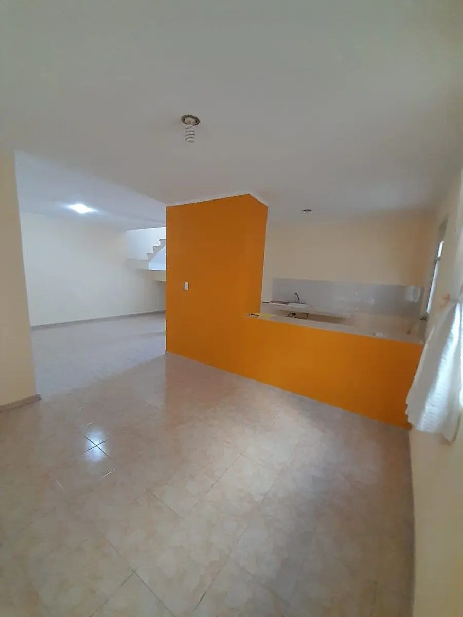 Casa en Renta en las Americas sobre Avenida principal — foto 4