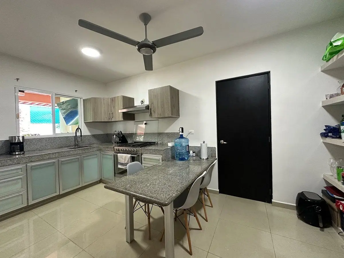 Casa en Venta Muy Cerca de Plaza la Isla — foto 3