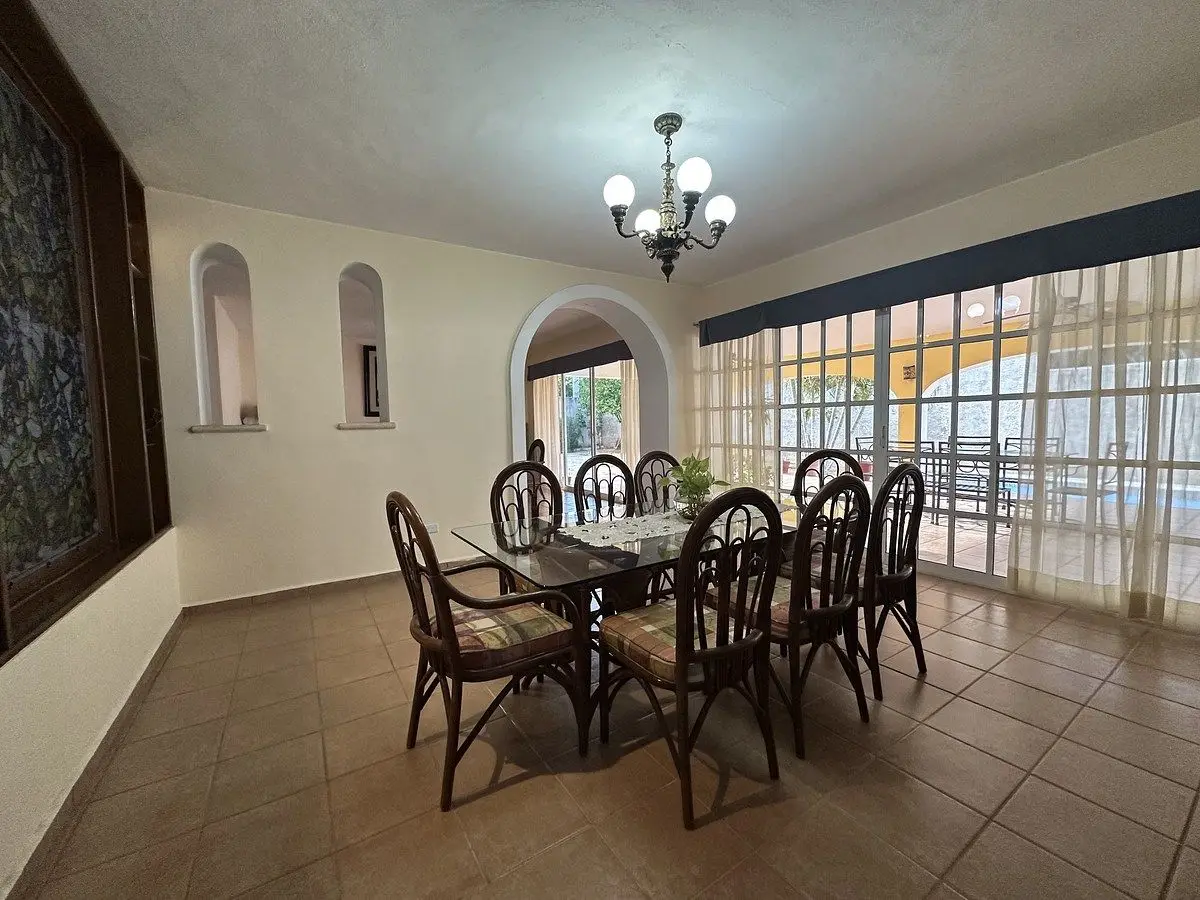 Casa en Venta en Esquina, 1,170 M2 en Benito Juárez Nte — foto 4