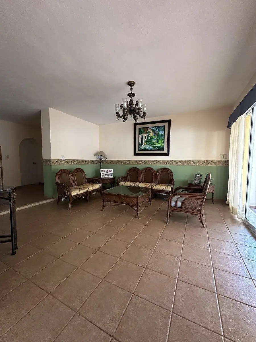 Casa en Venta en Esquina, 1,170 M2 en Benito Juárez Nte — foto 5
