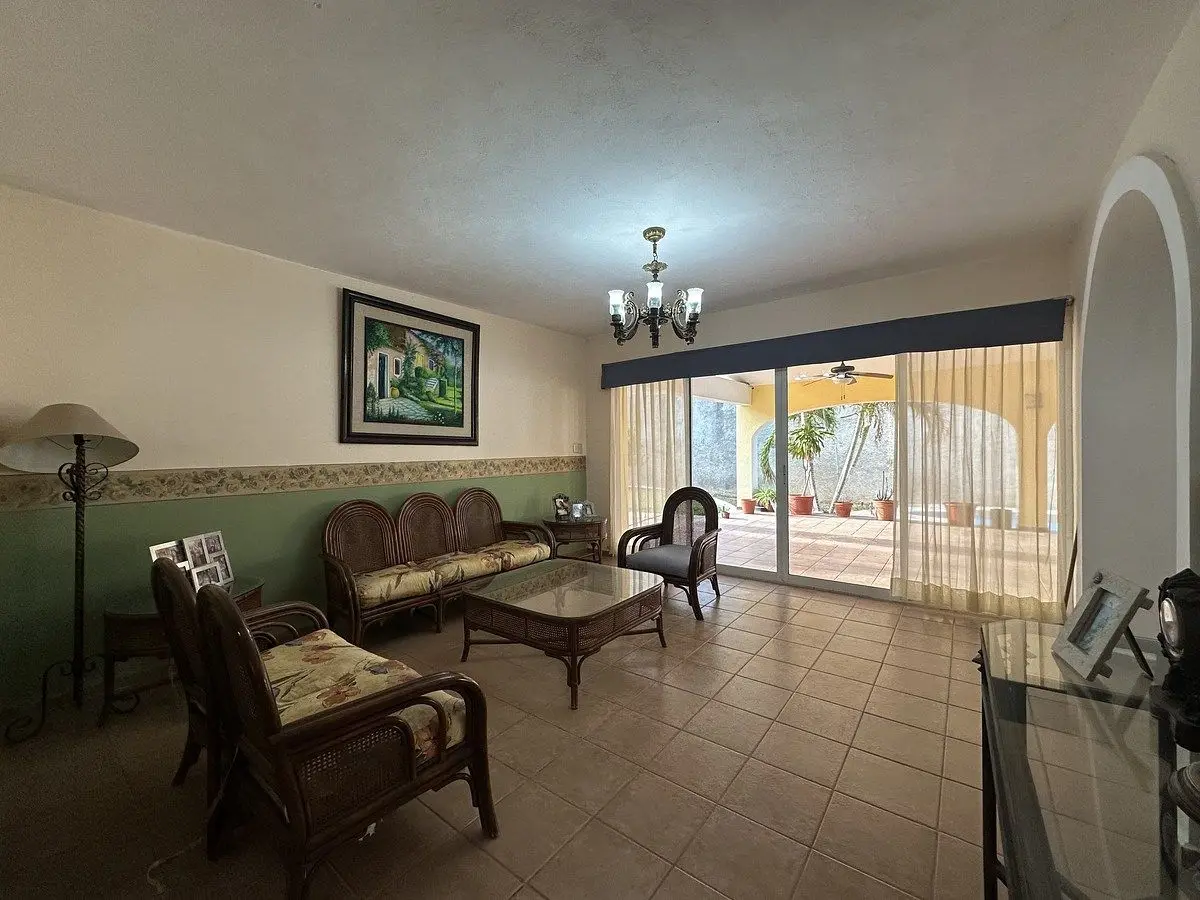 Casa en Venta en Esquina, 1,170 M2 en Benito Juárez Nte — foto 6