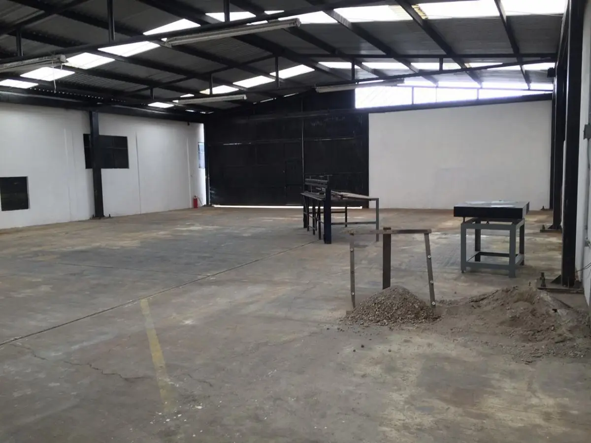Bodega en Renta Parque Benito Juarez Centrica Queretaro — foto 5