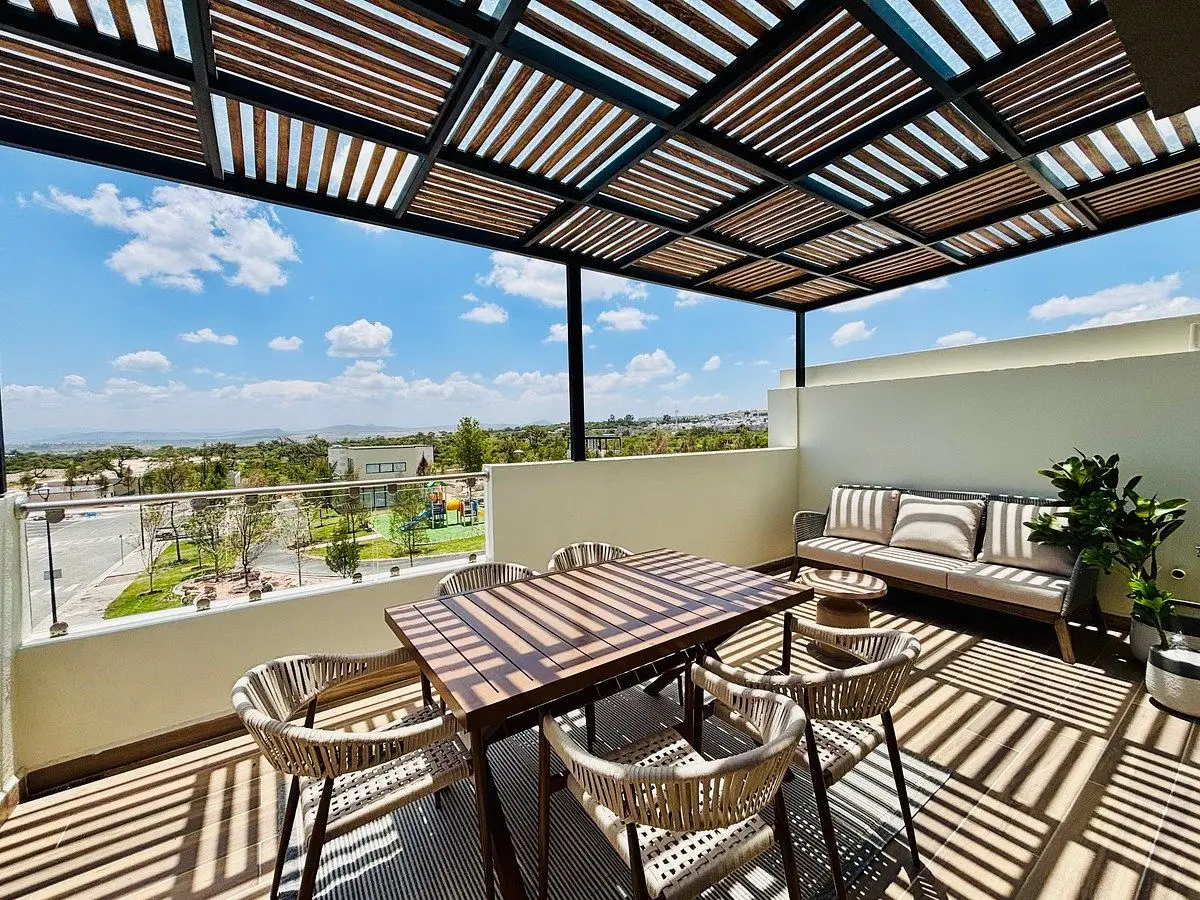 Casa con Recamara en Planta Baja y Roof Garden Zakia Queretaro