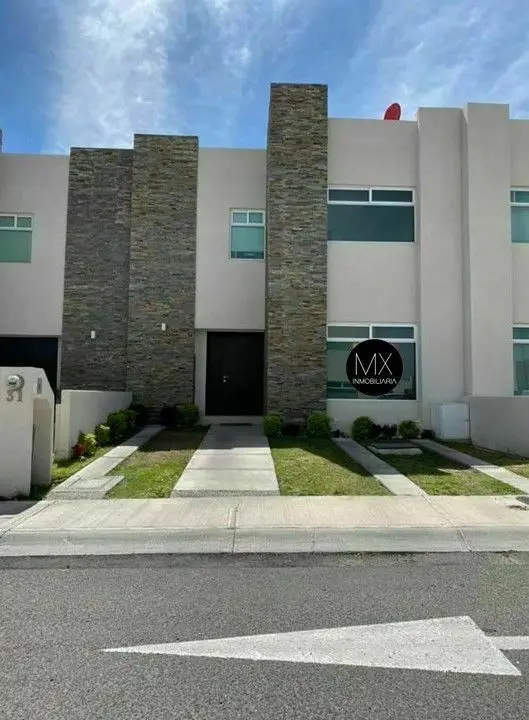 Casa en renta Valle de Salazar, Zibata, Queretaro
