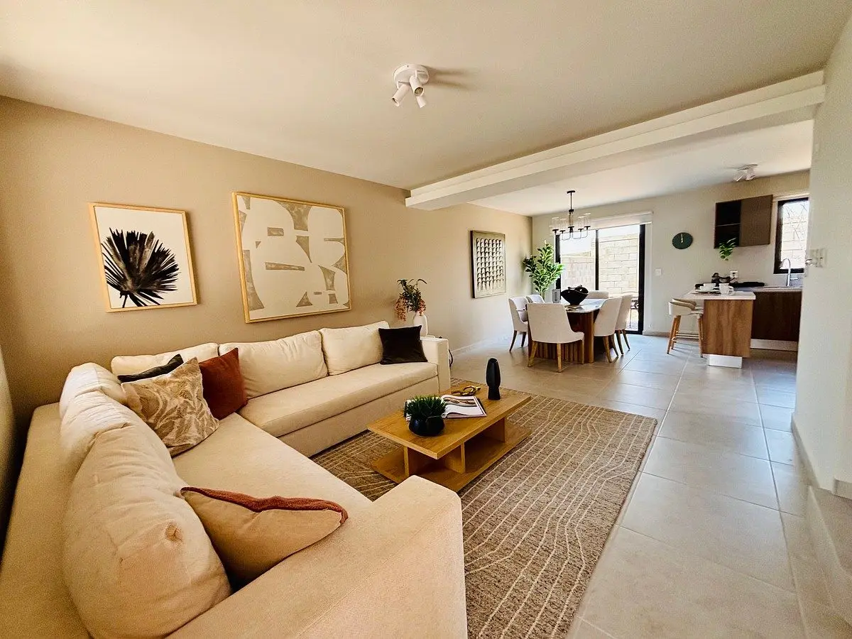Casa en Venta con Cochera Techada en Zibata Queretaro — foto 2