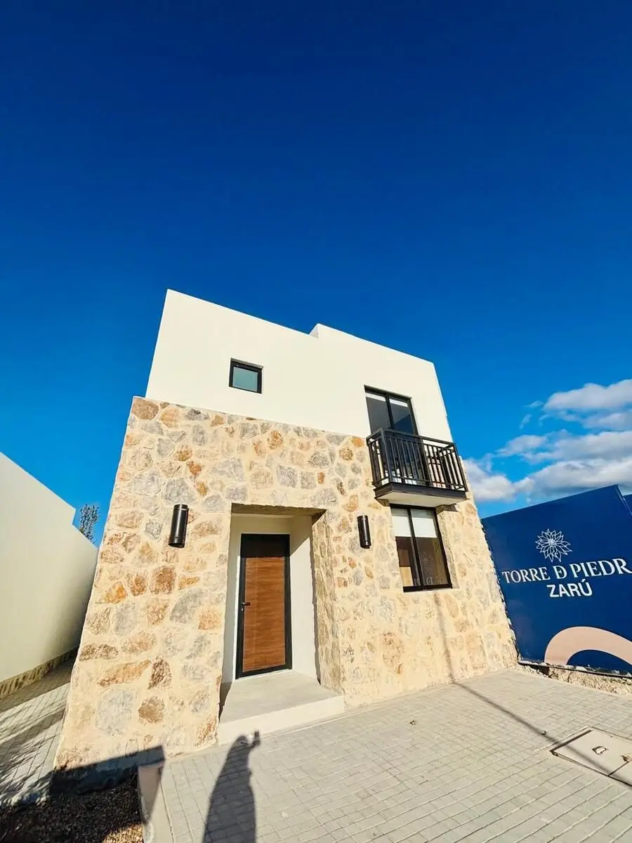 Casa en venta en Zaru – Excelente distribución y comodidad — foto 3