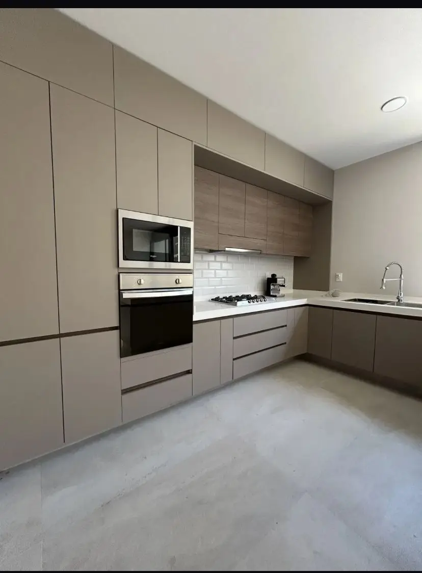 Casa nueva con diseño de autor Con Roofgarden y recamara en planta baja — foto 3