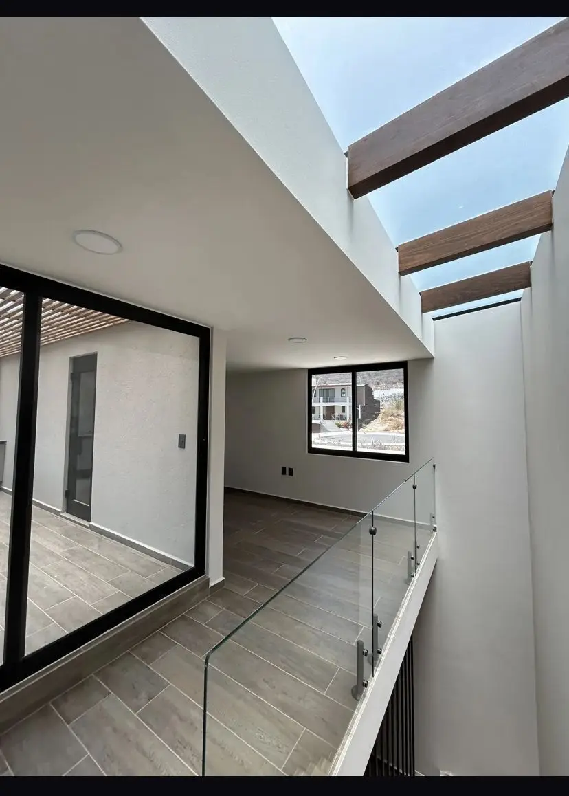 Casa nueva con diseño de autor Roofgarden y recamara en planta baja — foto 6