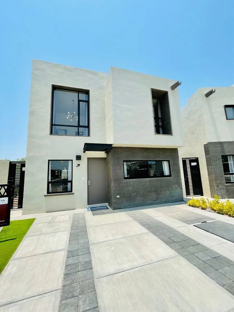 Casa Con Recamara en Planta Baja en Venta Zakia Queretaro — foto 2