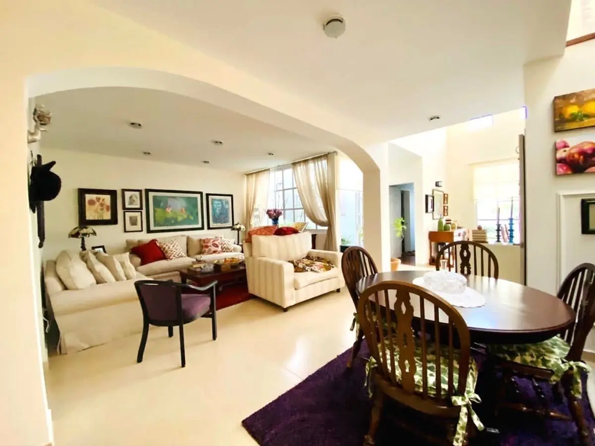 Casa en Venta con Recamara en Planta Baja en Vista Real — foto 3