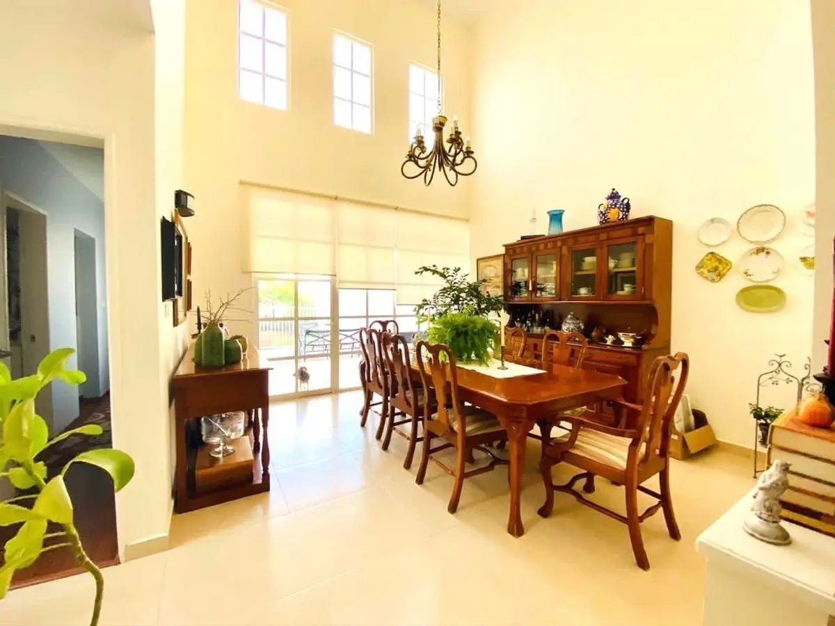Casa en Venta con Recamara en Planta Baja en Vista Real — foto 5