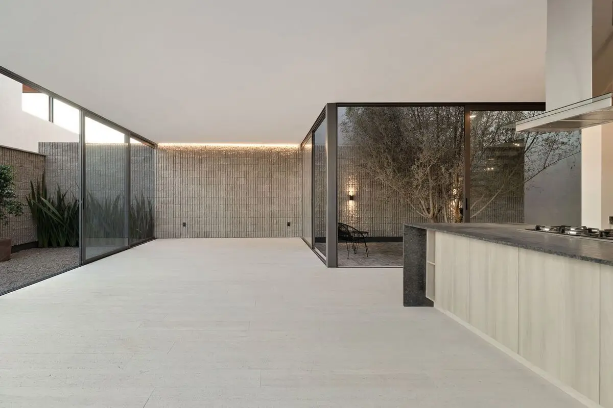 Exclusiva casa nueva en venta en cumbres del lago Diseño Moderno — foto 6