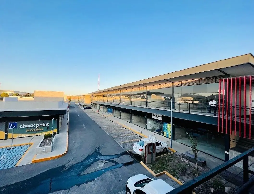 Local en Renta Planta Baja en Parque Industrial Queretaro — foto 4