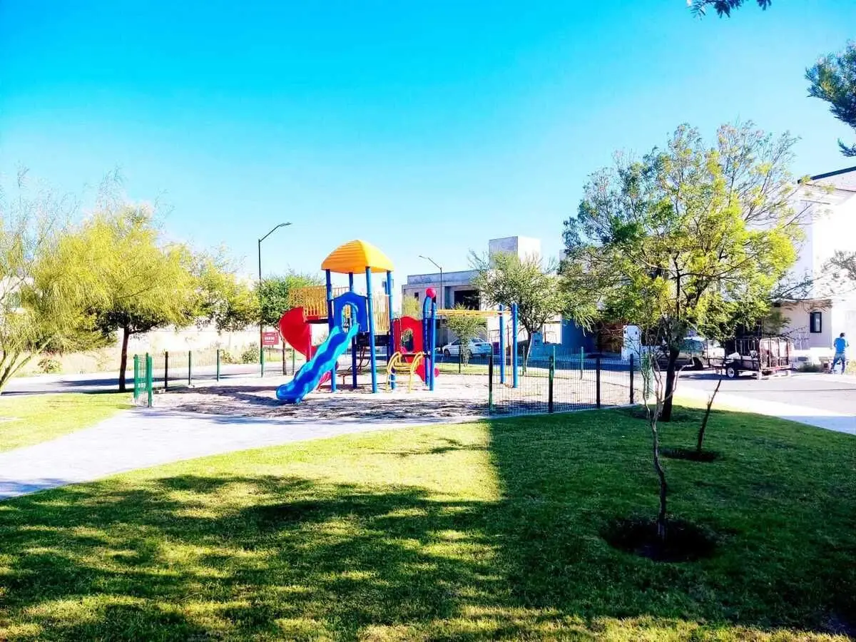Terreno de OPORTUNIDAD en venta en privada en juriquilla completamente plano — foto 5