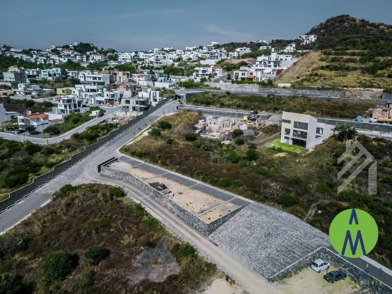 Terreno dentro de Privada dentro de Vista Real — foto 3