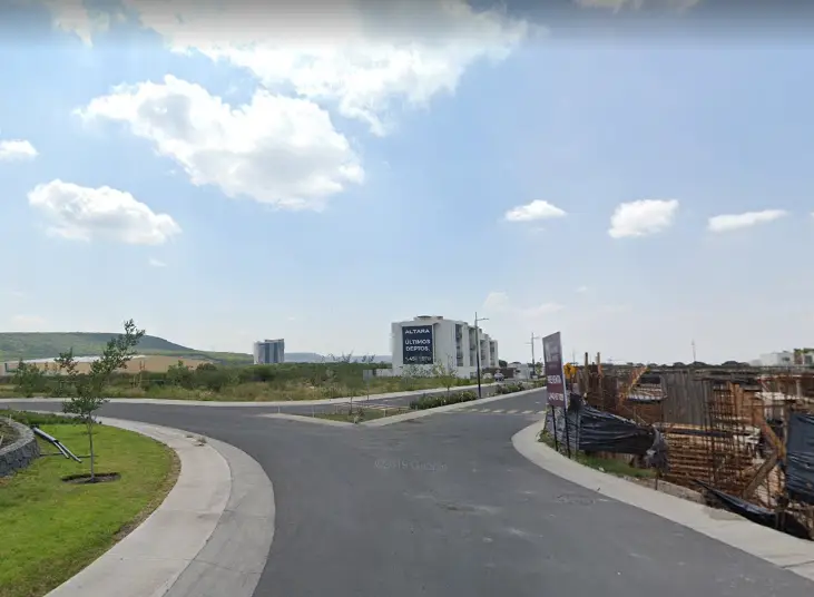 Terreno en venta uso de suelo habitacional y comercial — foto 6