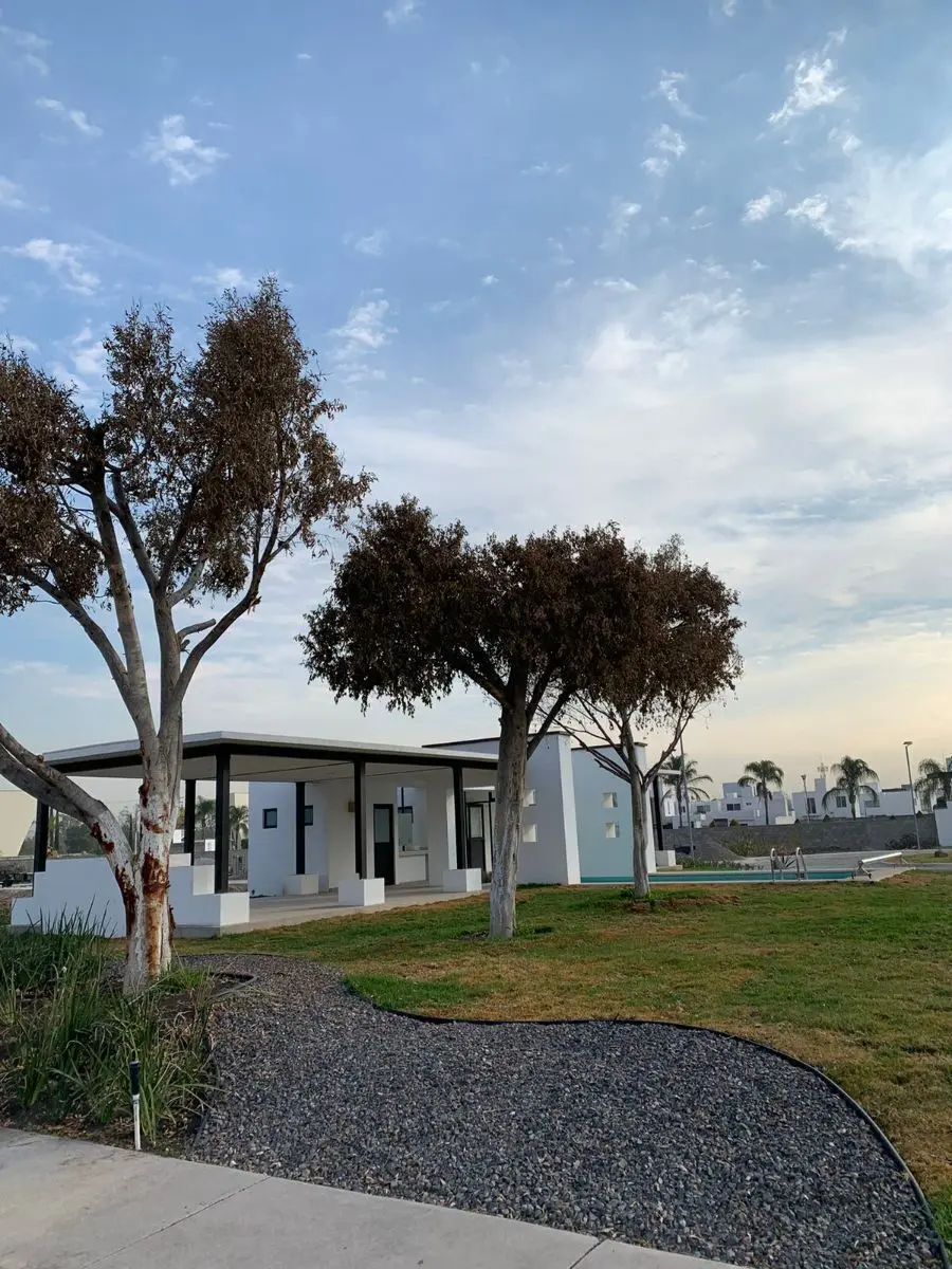 Terrenos en venta en avenida tlacote — foto 2