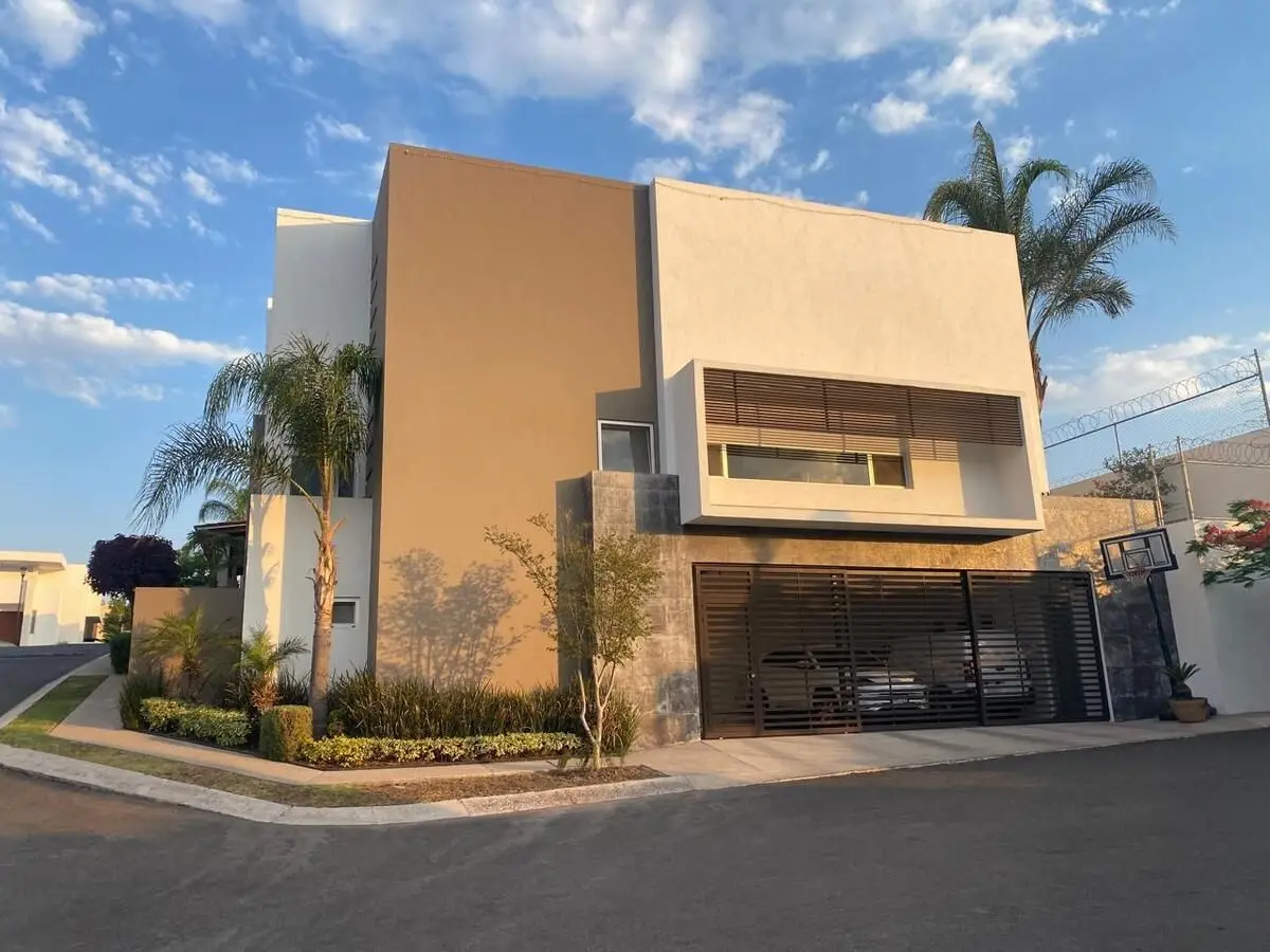 Vive en esta hermosa casa en esquina — foto 2