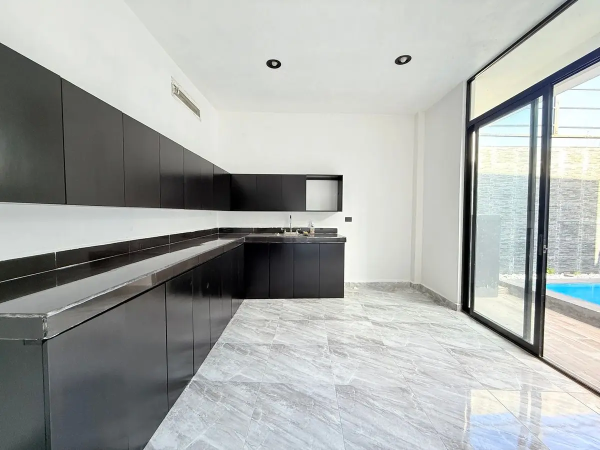 Casa en Venta de 3 Recámaras y Dos Plantas en Kanasin — foto 2