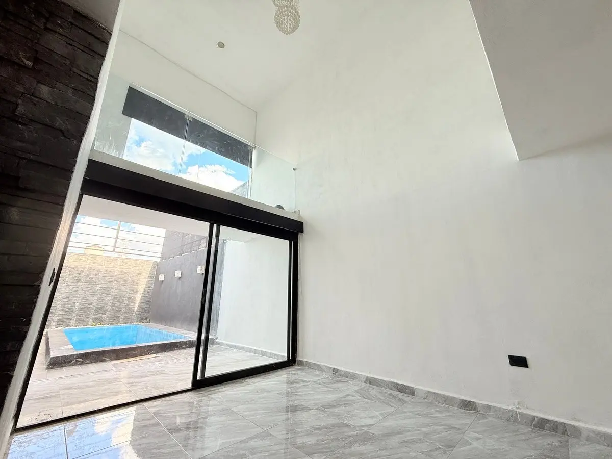 Casa en Venta de 3 Recámaras y Dos Plantas en Kanasin — foto 6