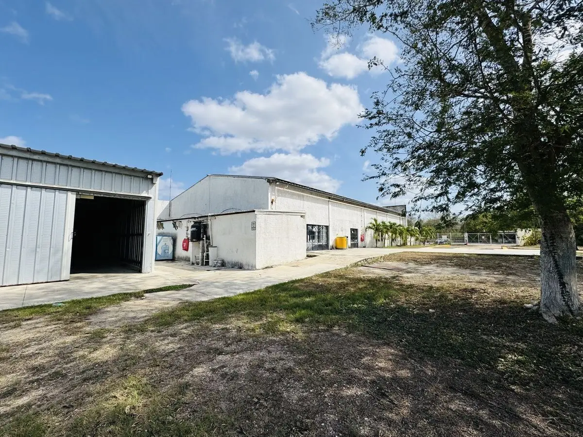 En Renta Nave Industria en Hunucma Mérida Zona Industrial | con Paneles Solares