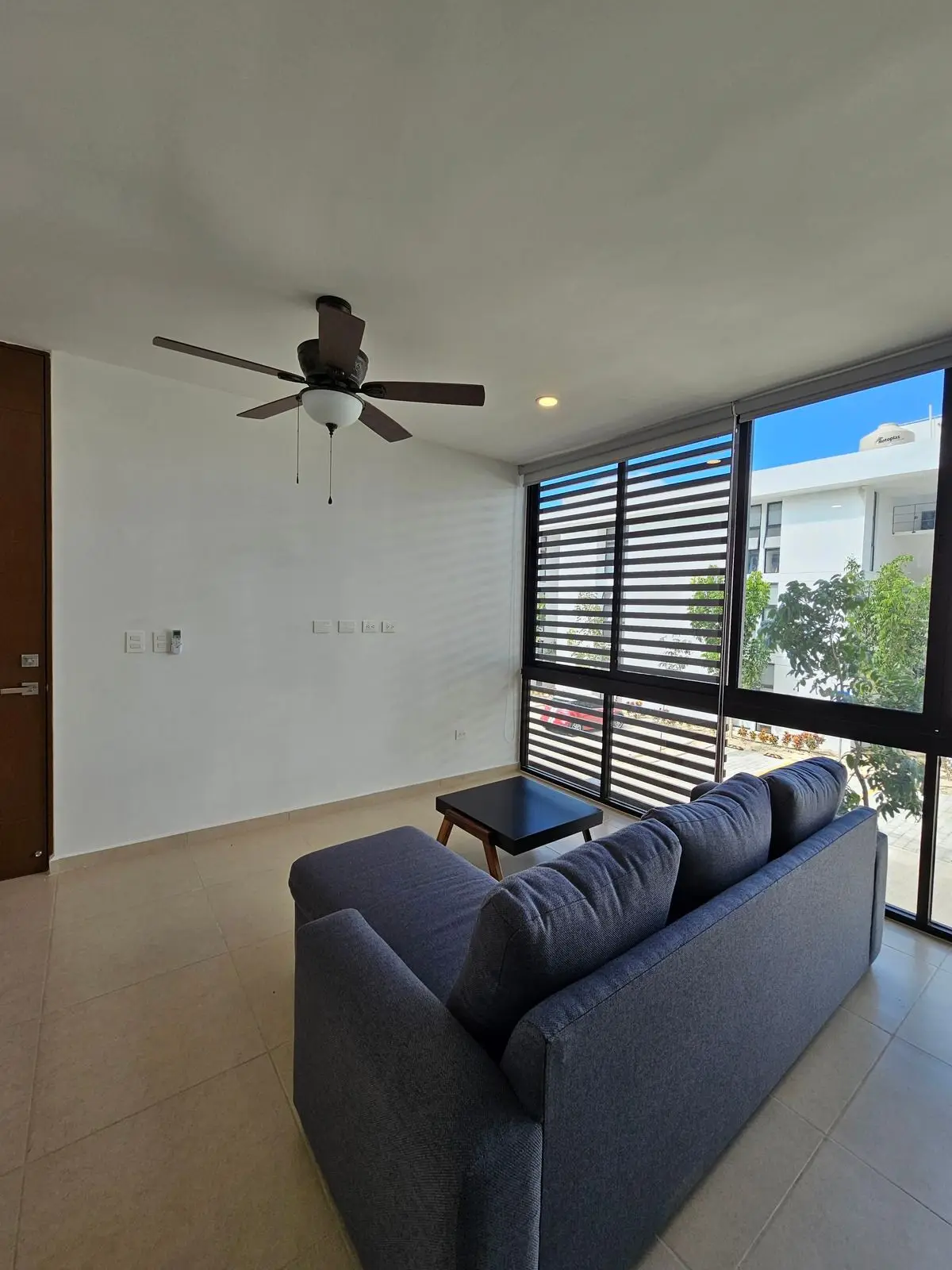 En Renta Departamento de 2 Recámaras a 2 Min de la Anahuac Mayab | Zona Country — foto 2