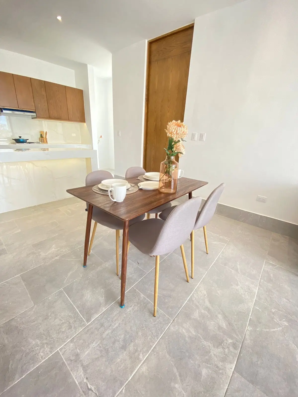 Penthouse en Renta Semiamueblado con Jacuzzi en Temozón Norte — foto 3