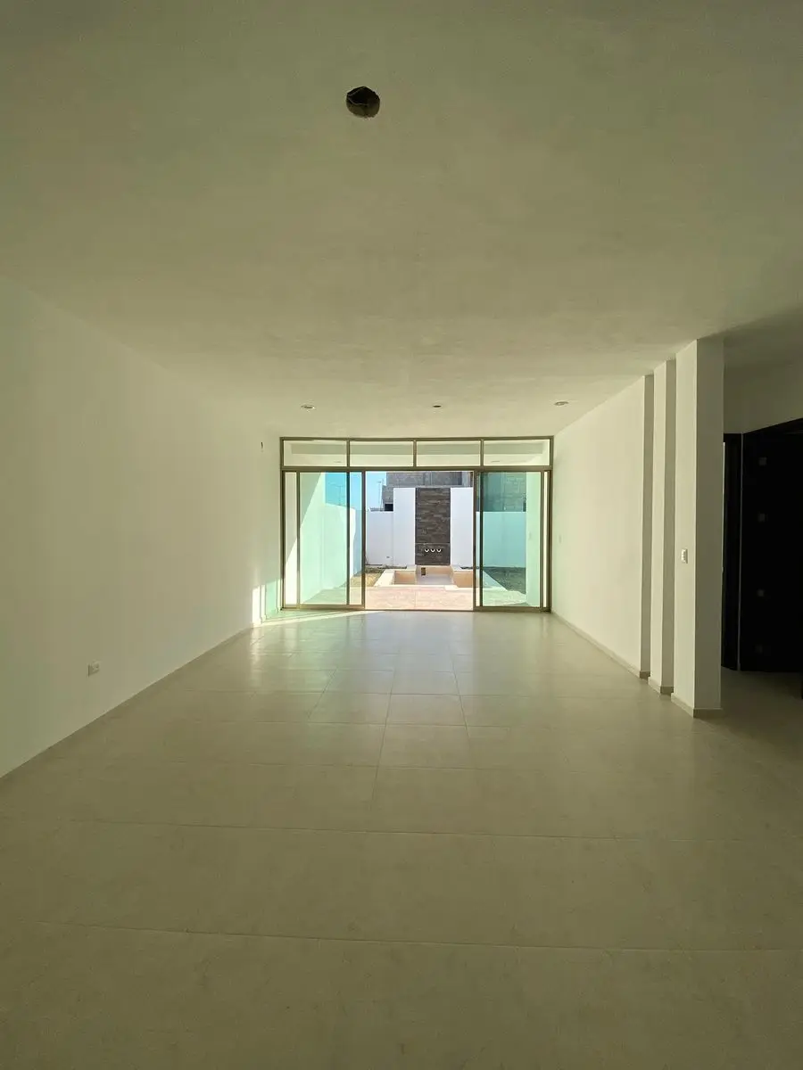 Casa con Piscina y Jardín en Venta | Priv. Xcanatún — foto 4