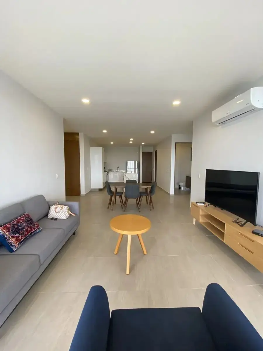 En Renta Penthouse de Dos Recámaras | Montejo Plaza, Fco. de Montejo — foto 2