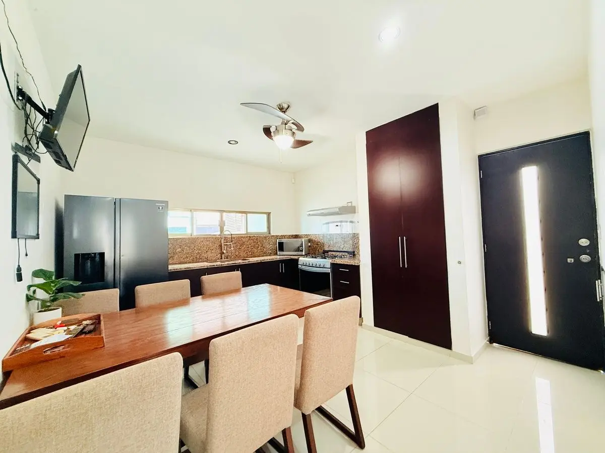 Casa en Venta en Temozón, en Esquina — foto 2