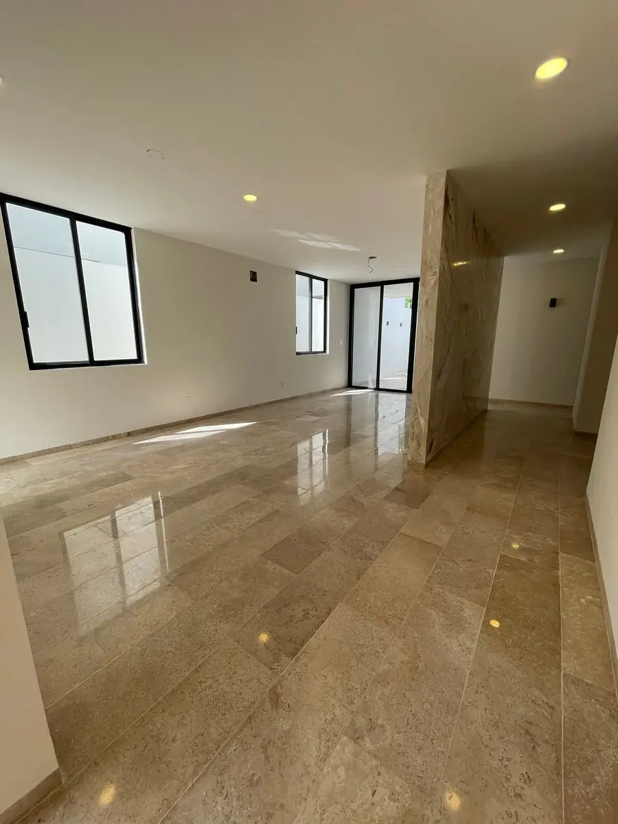 Casa para Entrega Inmediata con Amenidades en Venta | Varena Paseo Norte Mérida — foto 2