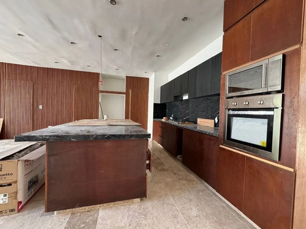 En Venta Casa de Diseño Doble Altura en Zona Paseos Country Merida Norte — foto 6