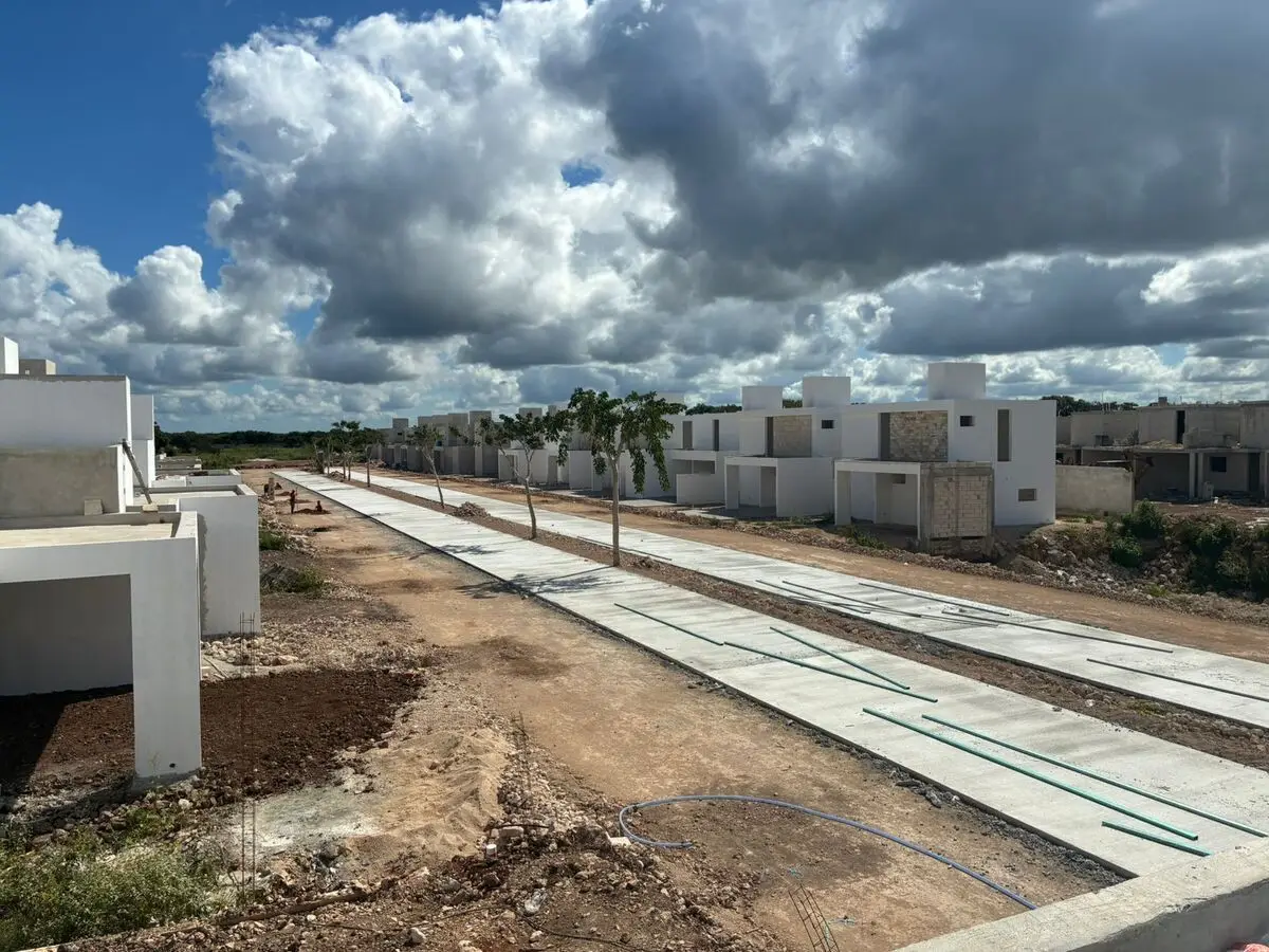 En Venta Casa de Dos Plantas en Gran Bosco, Conkal — foto 6