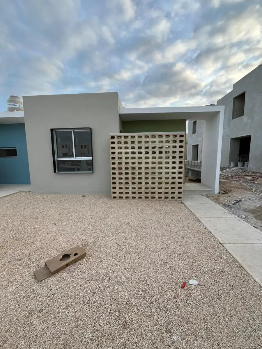 En Venta Casa de una Planta en Residencial las Palmas | Se Acepta Infonavit y Fo — foto 2