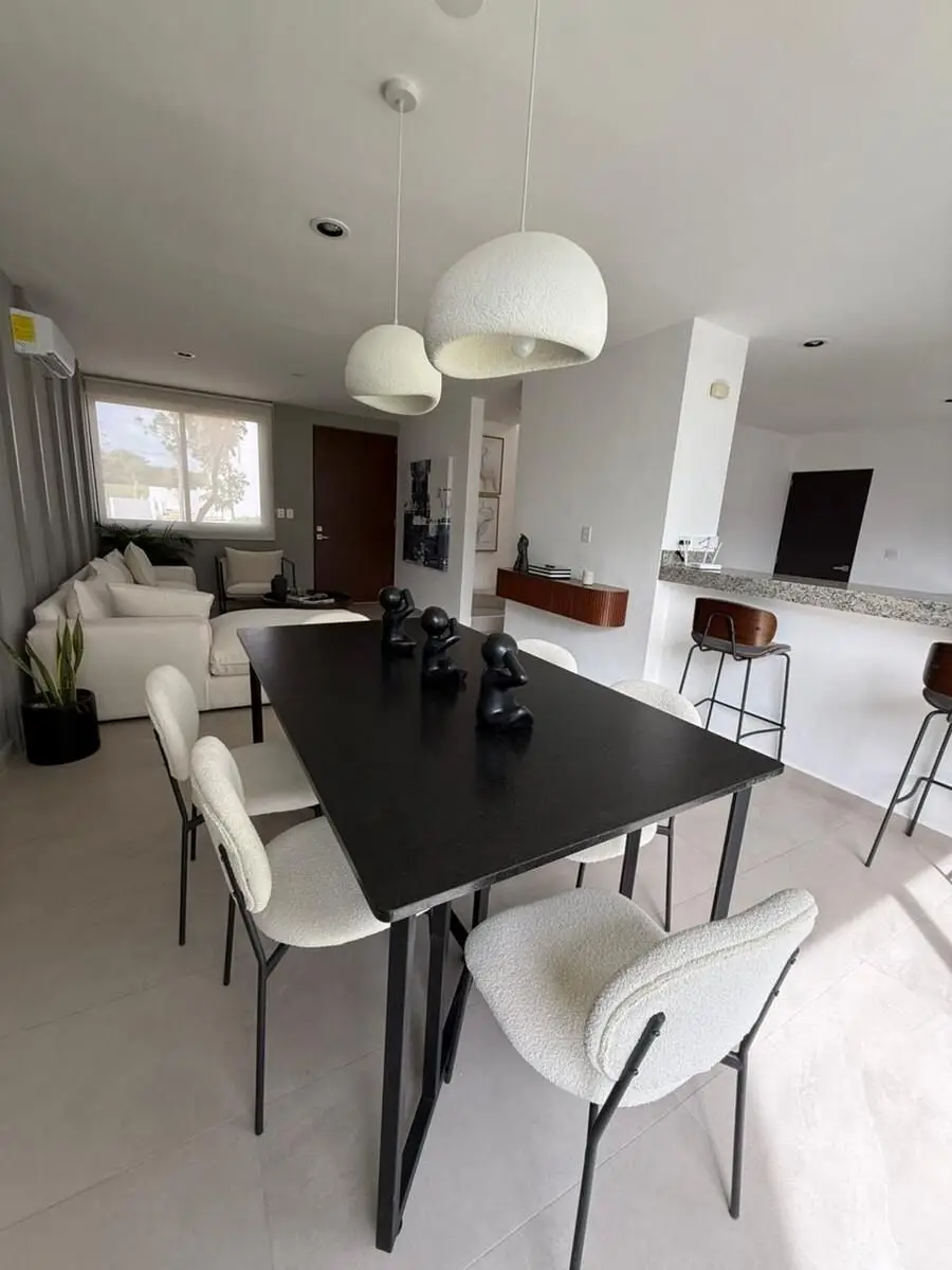 Casa en Venta con Amenidades, Caucel | Se Acepta Fovissste E Infonavit | — foto 2