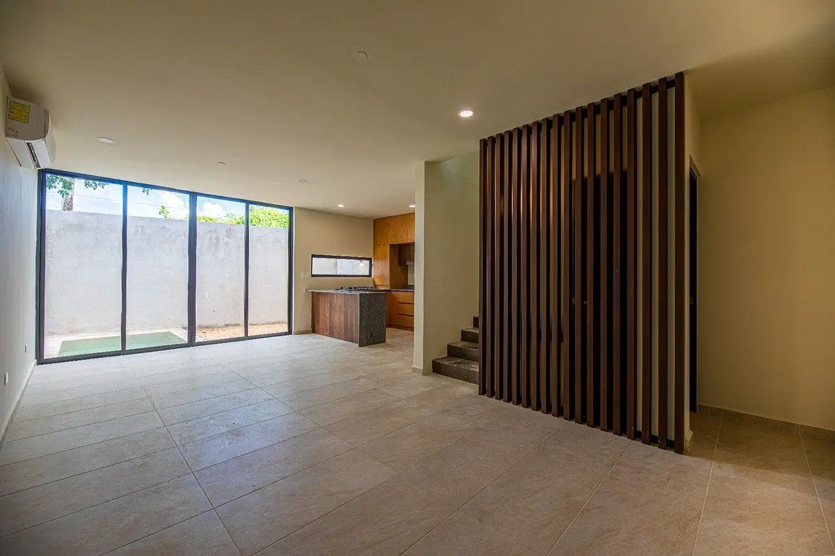 En Venta Townhouse para Entrega Inmediata en Nara, Temozón — foto 2
