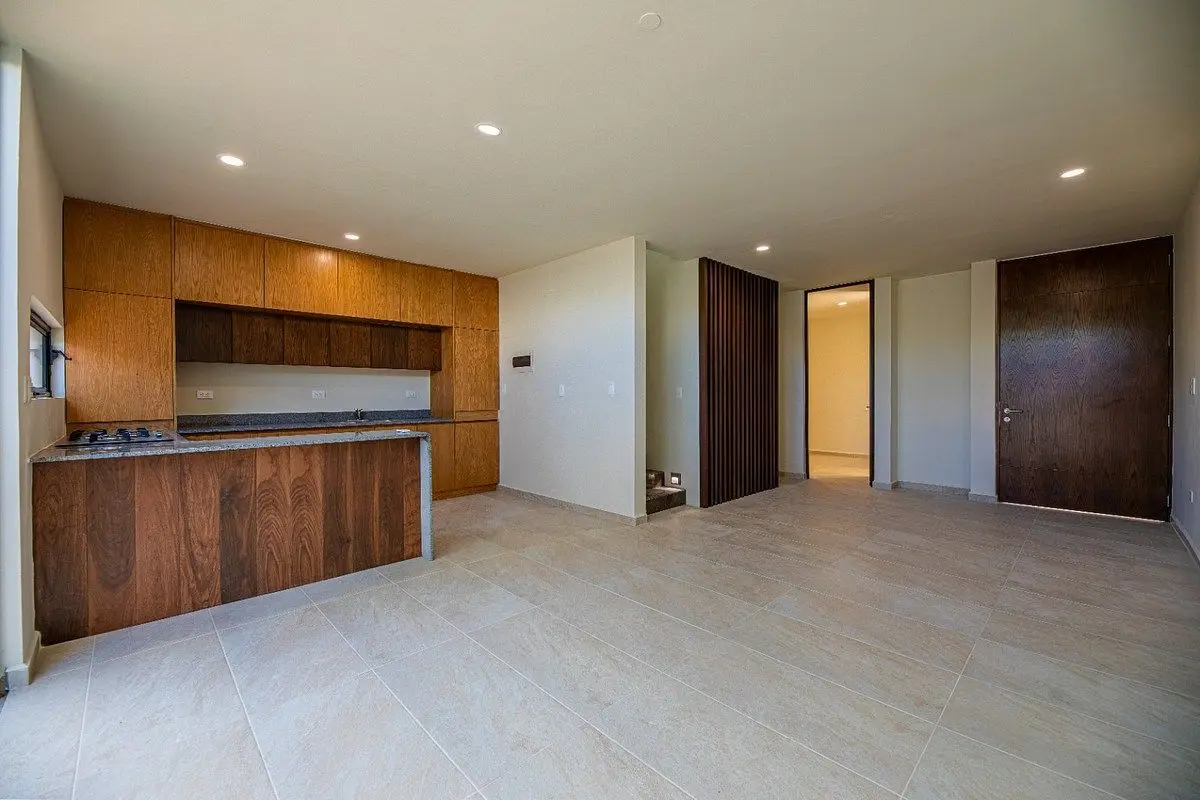En Venta Townhouse para Entrega Inmediata en Nara, Temozón — foto 3