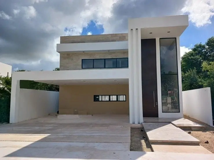En Venta Casa de 5 Habitaciones en Privada Nortemerida | Komchen | — foto 2