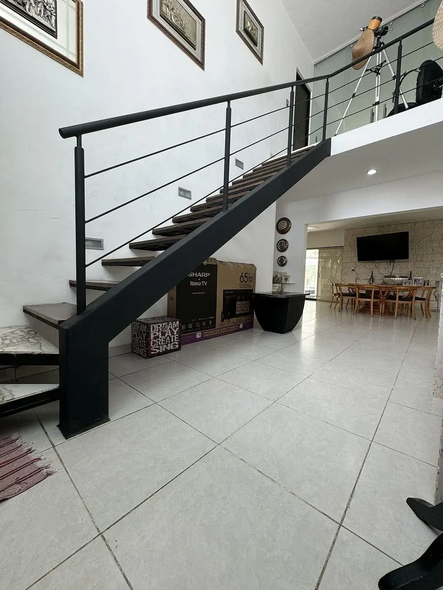 En Venta Casa de 4 Recámaras en Montebello — foto 6