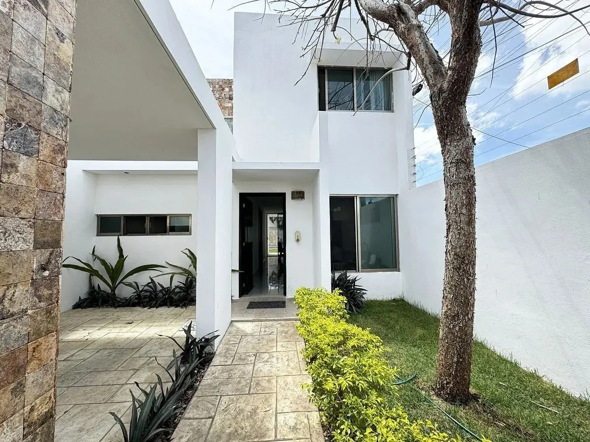 Casa en Venta de Dos Plantas en Temozón Norte de Mérida — foto 2