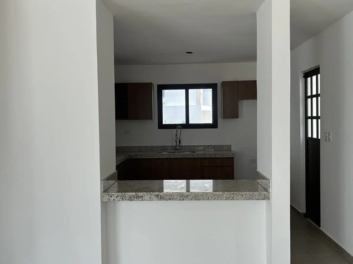 Casa en Venta de Dos Plantas en Priv. Residencial Adara, Temozón Norte — foto 4